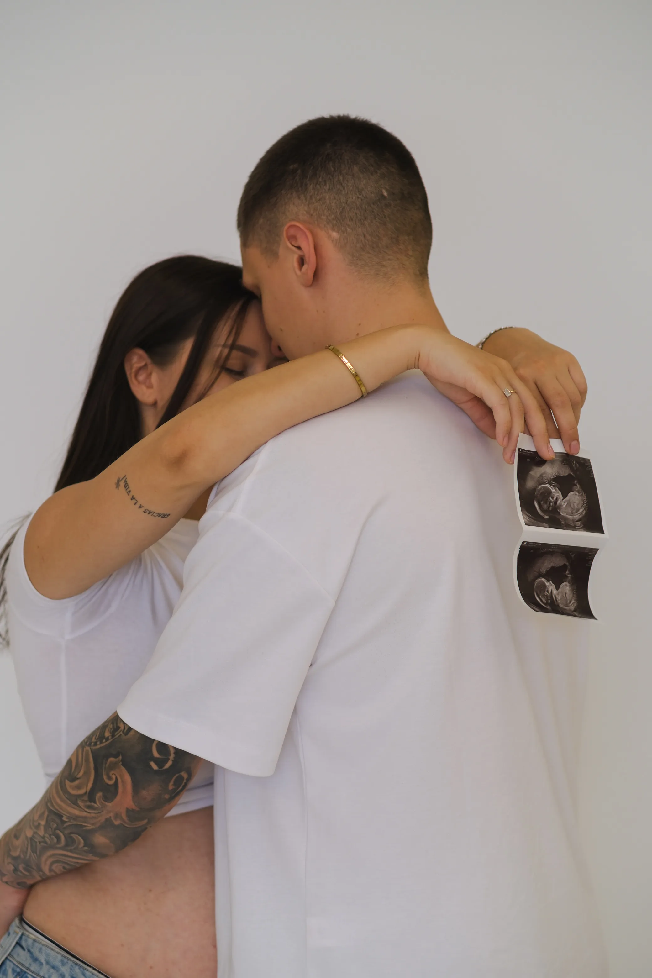 Maternity photography by Rhiann — image 12