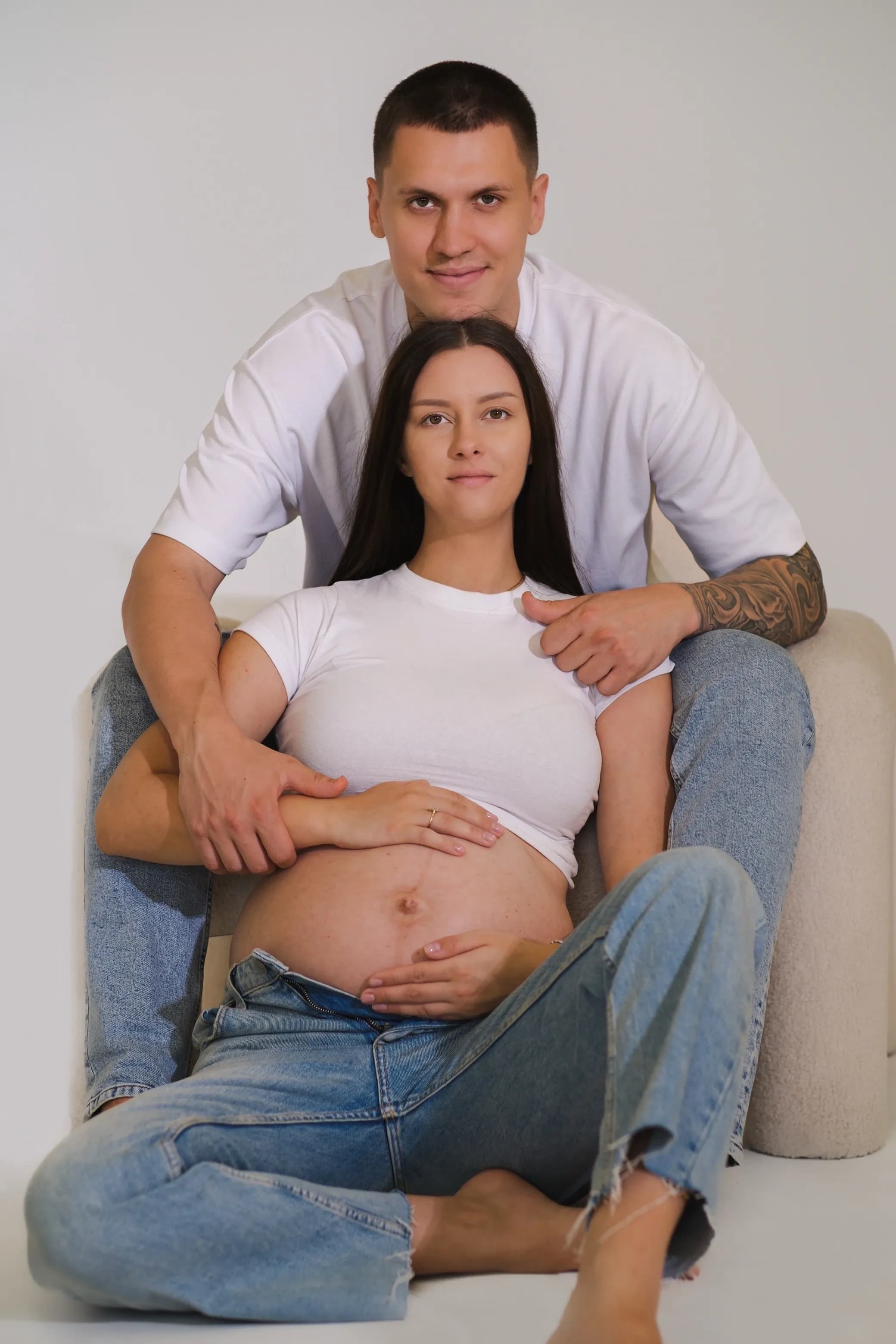 Maternity photography by Rhiann — image 7