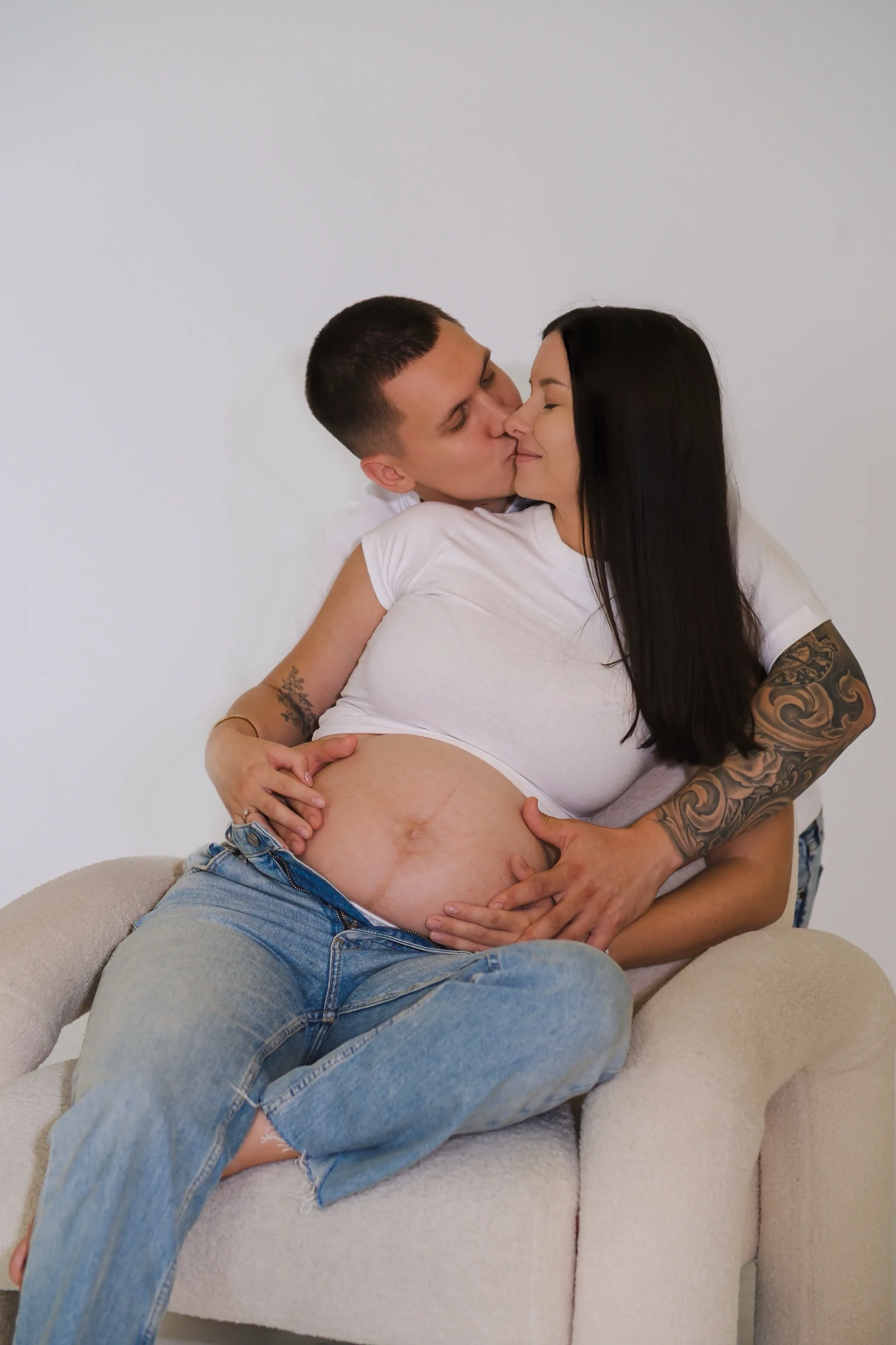 Maternity photography by Rhiann — image 8